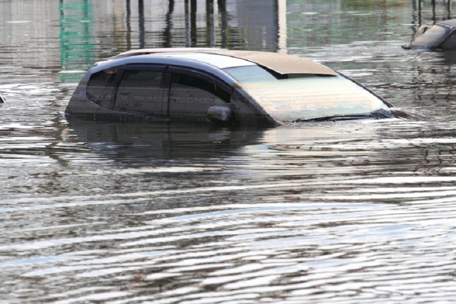 flooded-car-