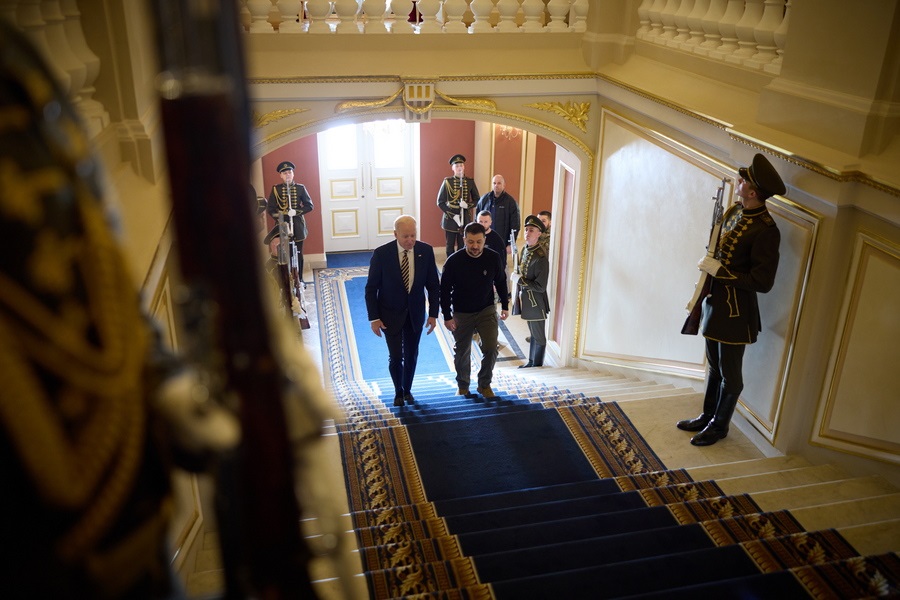 US President Biden meets Ukraine's President Zelensky in Kyiv