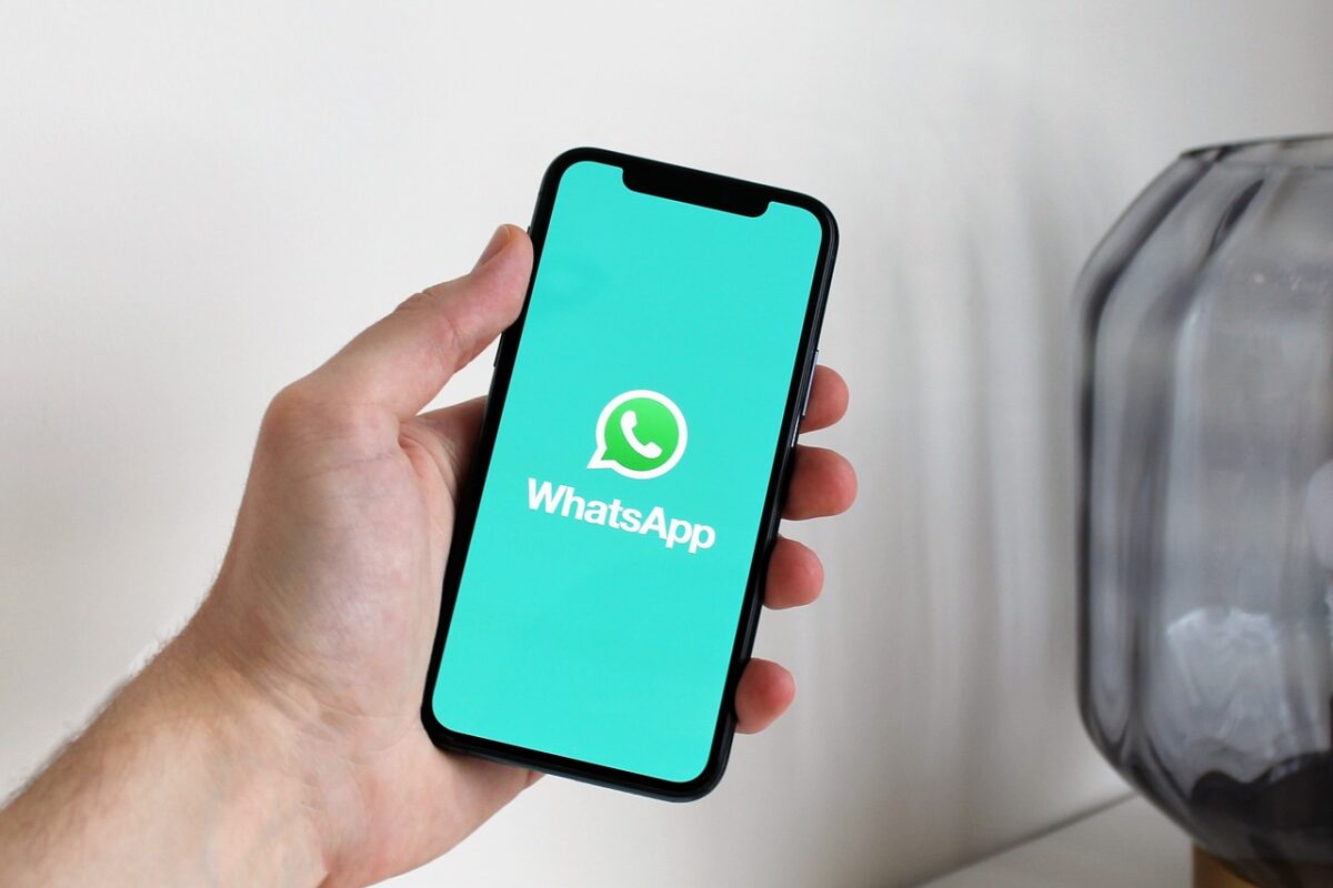 WhatsApp-1-1200x800