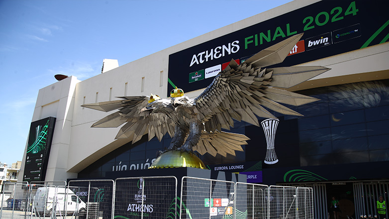 280524_aek_arena_inside