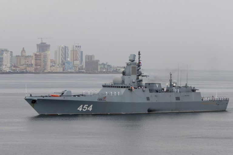 Russian-navy-warship-in-Cuba