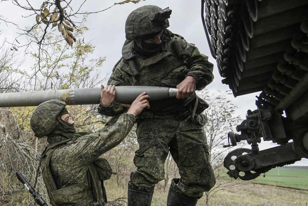 russian-soldiers-ukraine-mb-