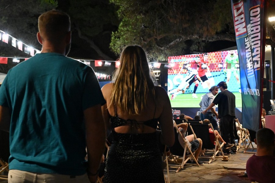 Ξεχωριστή ποδοσφαιρική βραδιά από το Pamestoixima.gr στα Κύθηρα