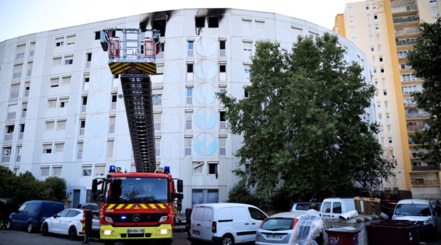 A French Firefighters veichle at work to extinguish a fire that broke out overnight at a residential building in a working-class neighbourhood of the southern French city of Nice, killed seven people, southern France, on July 18, 2024. (Photo by Valery HACHE / AFP)