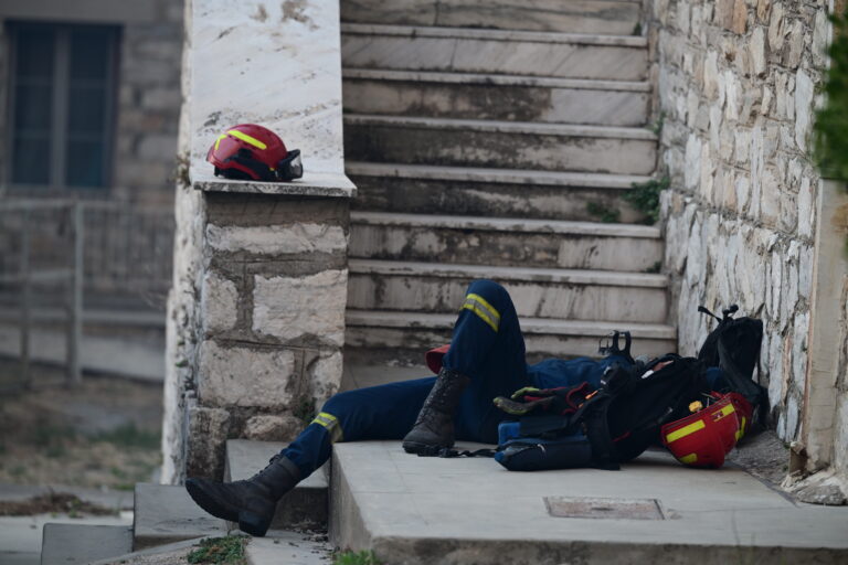 [371274] ΠΥΡΚΑΓΙΑ ΣΤΗ ΒΟΡΕΙΟΑΝΑΤΟΛΙΚΗ ΑΤΤΙΚΗ  (ΤΑΤΙΑΝΑ ΜΠΟΛΑΡΗ / EUROKINISSI)