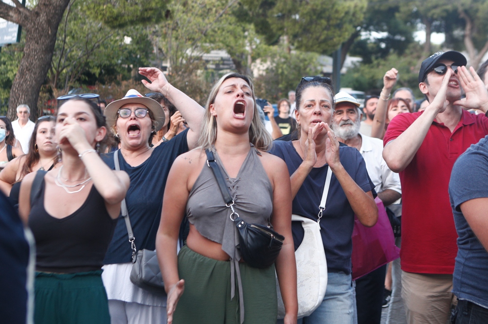 Συγκέντρωση διαμαρτυρίας στη Πεντέλη όπου ο Πρωθυπουργός Κυριάκος Μητσοτάκης θα μεταβεί με υπουργικό κλιμάκιο για σύσκεψη Τρίτη 20 Αυγούστου 2024 (ΣΩΤΗΡΗΣ ΔΗΜΗΤΡΟΠΟΥΛΟΣ / ΕUROKINISSI)