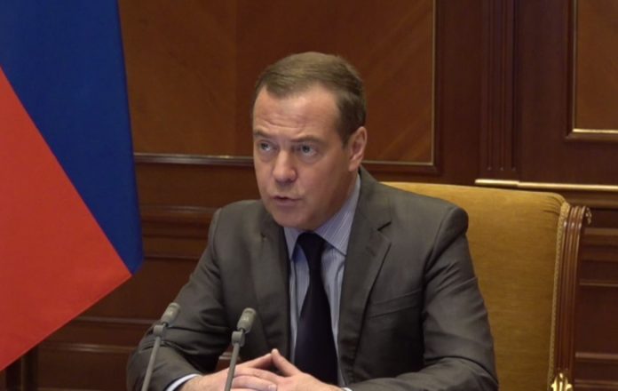 MC-Medvedev-04-696x440