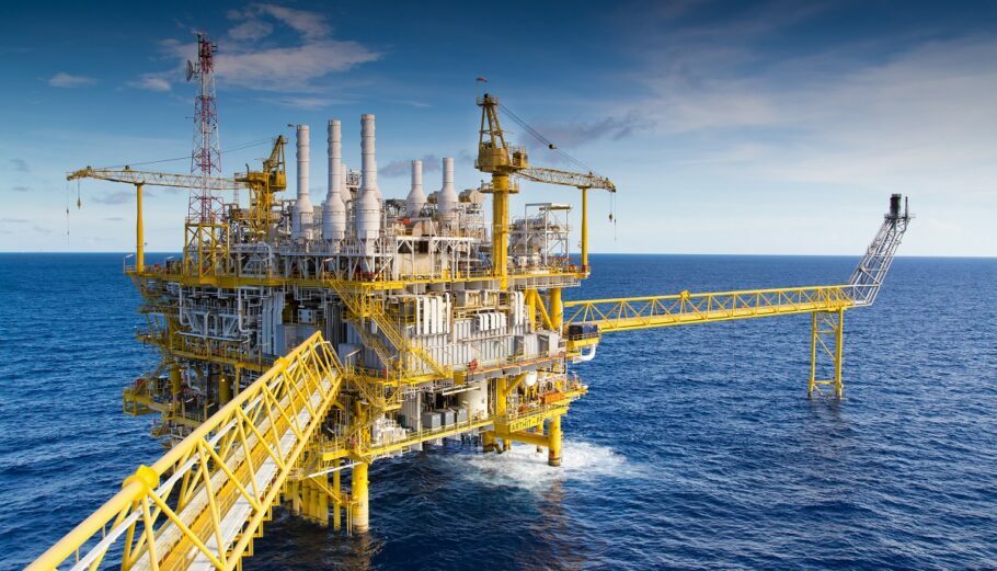 Oil and Gas processing platform that produce natural gas and condensate.