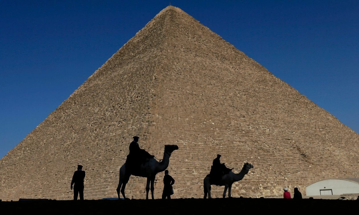 5a40031b-Great-Pyramid-of-Giza