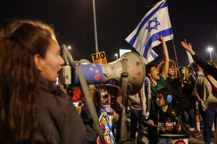 ISRAEL-PALESTINIANS-KNESSET-PROTEST-3-1200x796-696x462