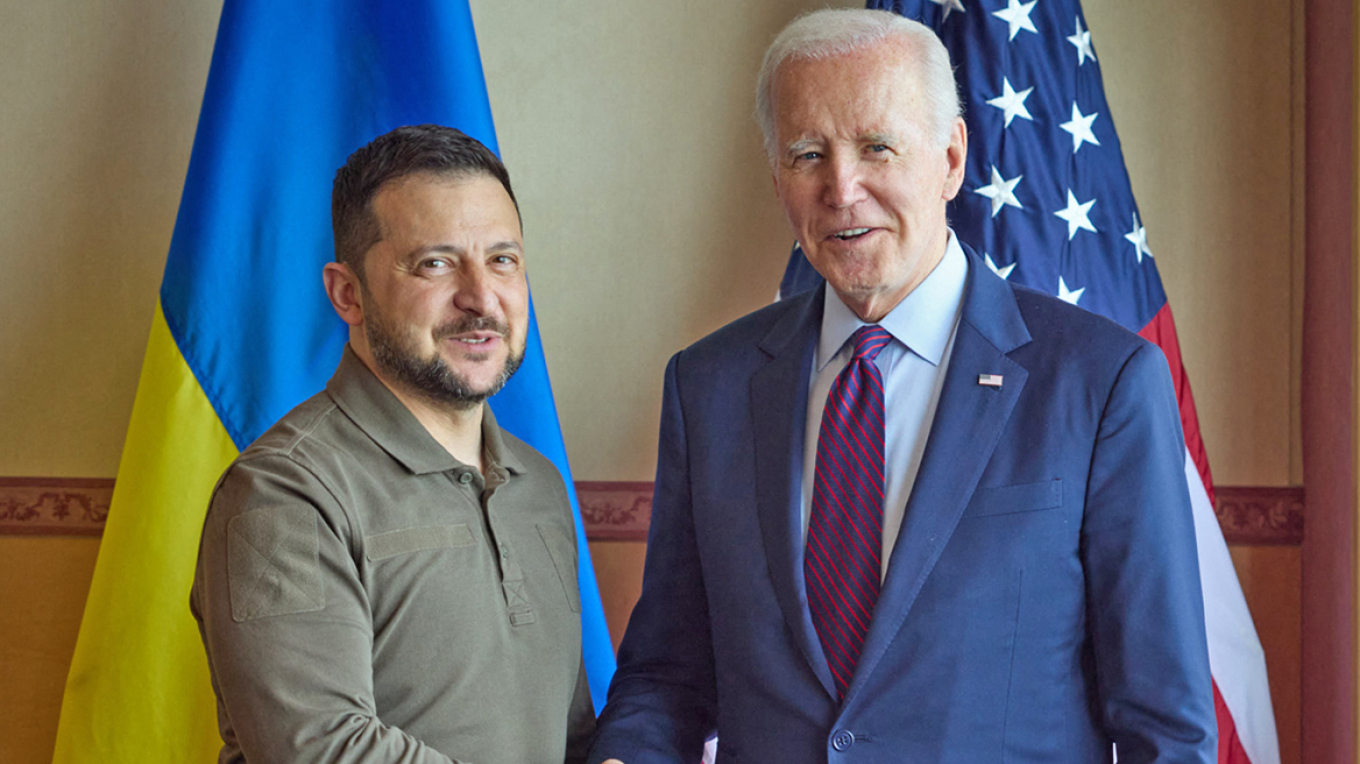 biden_zelensky_arthro1