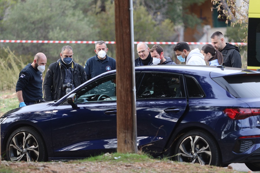 Πυροβολισμοί με έναν νεκρό κι έναν τραυματία στην πλατεία Θρακομακεδόνων και συγκεκριμένα στην συμβολή των οδών Αριστοτέλους και Κομοτηνής, Κυριακή 15 Δεκεμβρίου 2024. 
(ΓΙΑΝΝΗΣ ΠΑΝΑΓΟΠΟΥΛΟΣ/EUROKINISSI)