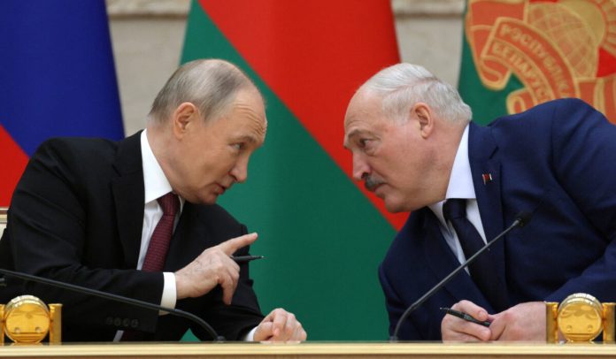 RUSSIA-BELARUS-PUTIN-LUKASHENKO-1-1200x700-696x406