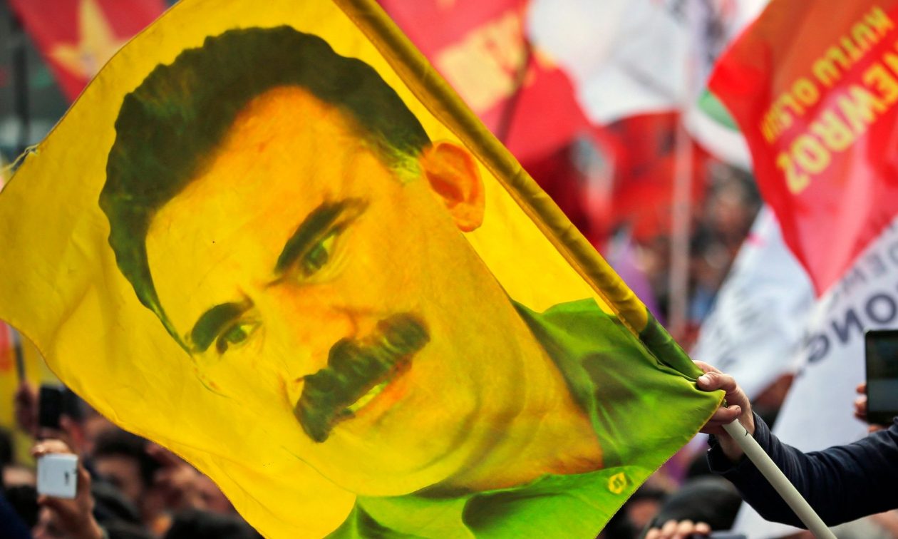 ocalan-(ap)