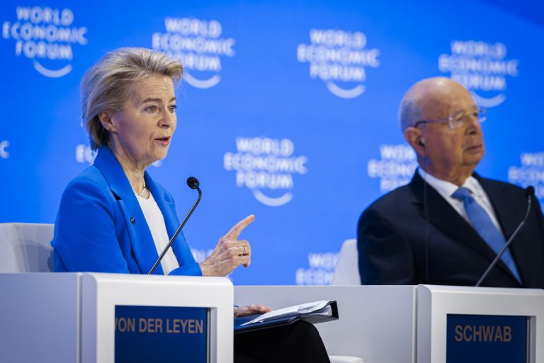 Urusla-von-der-Leyen-in-Davos-WEF-EPA-KEYSTONE-768x512