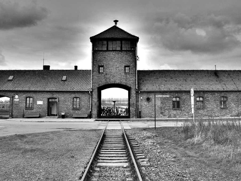 auschwitz-birkenau-1024x768-1