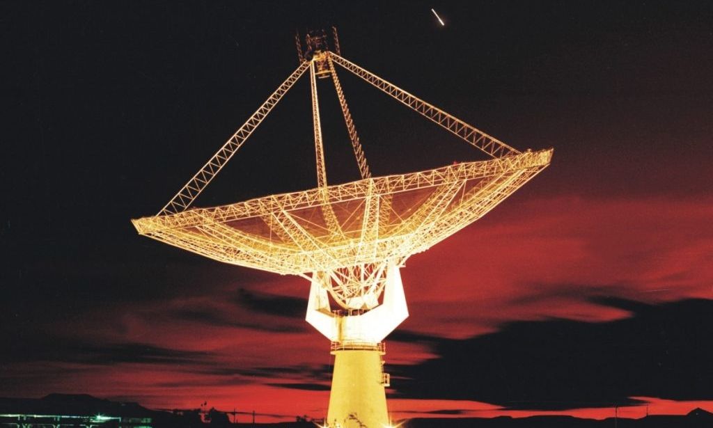 92fac289-giant_metrewave_radio_telescope-1024x683