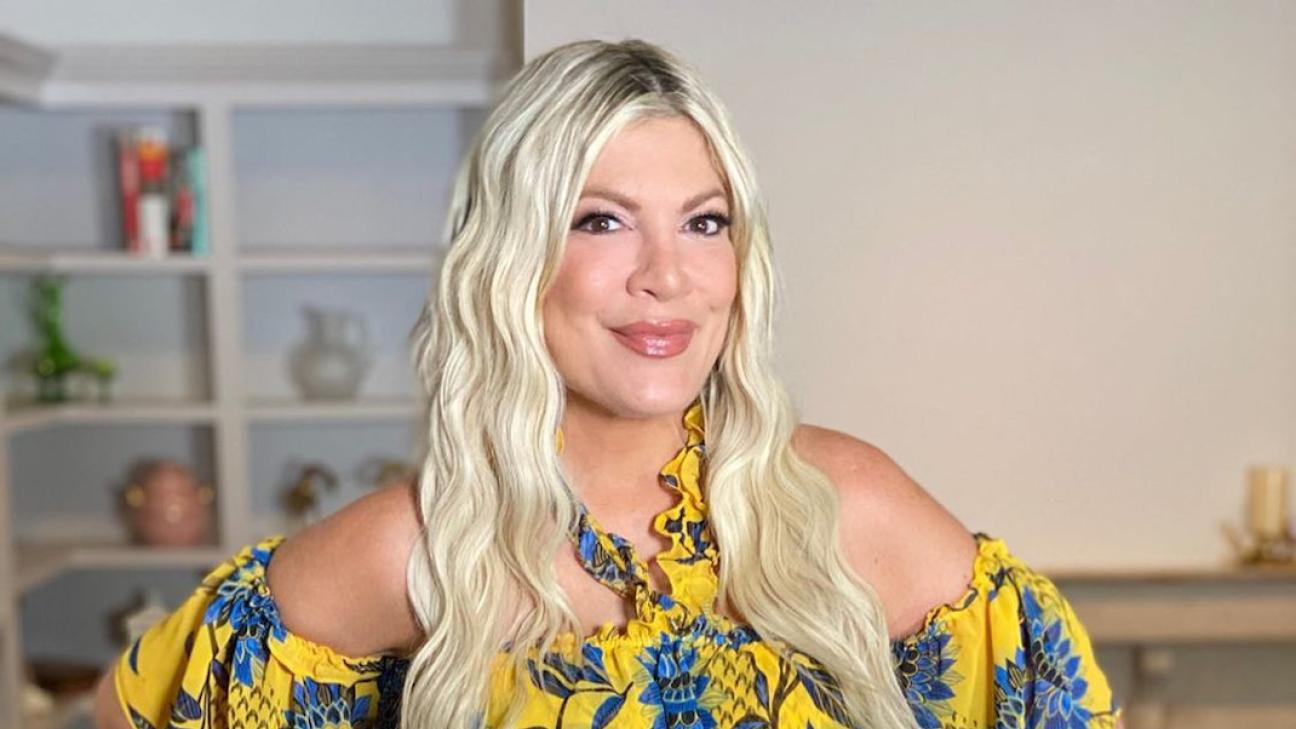 tori-spelling-forema