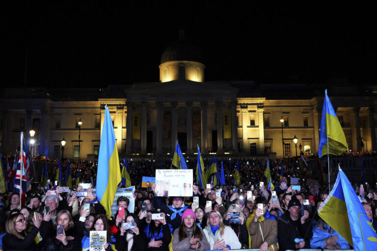 People gather in Trafalgar Square to mark three years on Russia's invasion of Ukraine, in London, Monday, Feb. 24, 2025.(AP Photo/Frank Augstein)